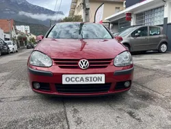 Rouge Utilisé 2005 VW Golf V Berline | 4 290 € (Bon prix)