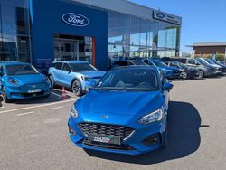 Bleu island métallisé premium Occasion 2020 Ford Focus ST-Line Berline | 18 960 € (Prix juste)
