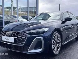 Bleu firmament métallisé Utilisé 2024 Audi A5 S-Line Coupé | 76 999 €