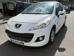 Utilisé 2012 Peugeot 207 Urban Move Berline | 3 500 € (Bon prix)