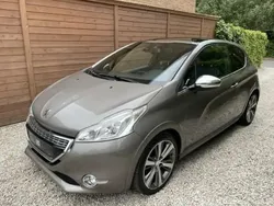 Utilisé 2014 Peugeot 208 Allure Citadine | 7 000 € (Prix juste)