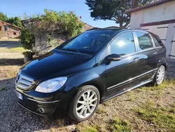 Noir Utilisé 2006 Mercedes B200 Monospace | 5 500 €