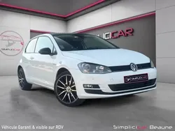 Blanc Utilisé 2014 VW Golf VII Cup Berline | 13 980 € (Prix assez cher)