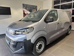 Gris Nouvelle 2025 Peugeot Expert Van | 30 800 € (Prix juste)