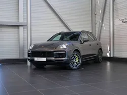 Gris Utilisé 2022 Porsche Cayenne Turbo S SUV | 133 990 € (Prix juste)