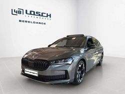 Gris Occasion 2025 Skoda Superb SportLine Break | 53 323 €