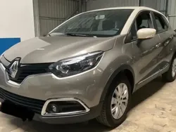 Beige Utilisé 2015 Renault Captur Zen SUV | 10 900 € (Prix juste)