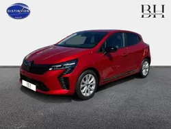 Rouge Nouvelle 2025 Renault Clio V Evolution Berline | 19 980 € (Prix juste)