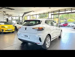 Blanc Utilisé 2024 Renault Clio V Evolution Citadine | 16 499 € (Prix juste)
