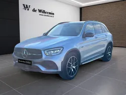 Gris Utilisé 2021 Mercedes GLC300 SUV | 41 500 € (Prix juste)