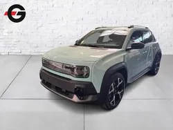 Vert Nouvelle 2025 Renault 4 E-Tech Techno SUV | 32 390 € (Super prix)