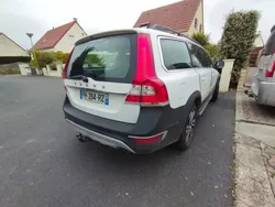 Blanc Utilisé 2015 Volvo XC70 Business Edition SUV | 12 900 €