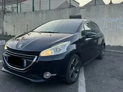 Utilisé 2014 Peugeot 208 Allure Citadine | 6 850 € (Prix juste)