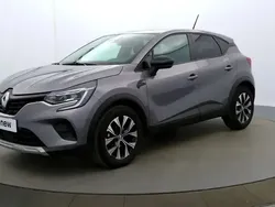 Gris Utilisé 2024 Renault Captur Evolution SUV | 17 799 € (Bon prix)
