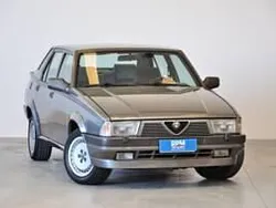 Gris Utilisé 1987 Alfa Romeo 75 Berline | 17 200 €