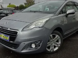 Utilisé 2016 Peugeot 5008 Allure Monospace | 10 490 € (Prix juste)