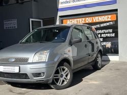 Occasion 2004 Ford Fusion Monospace | 1 800 €