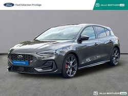 Gris Utilisé 2023 Ford Focus Viva | 36 989 € (Prix cher)