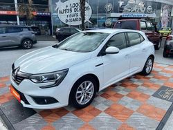 Blanc Utilisé 2020 Renault Mégane IV Zen Monospace | 12 750 €