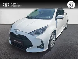Blanc Utilisé 2022 Toyota Yaris Business Edition | 16 480 € (Prix assez cher)
