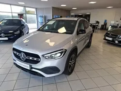 Argent Utilisé 2021 Mercedes GLA200 Progressive SUV | 33 800 € (Prix cher)