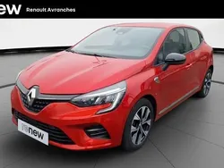 Rouge Utilisé 2022 Renault Clio V LIMITED Citadine | 14 999 € (Prix juste)