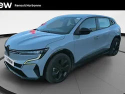 Gris Utilisé 2024 Renault Mégane Evolution Berline | 28 590 € (Prix juste)
