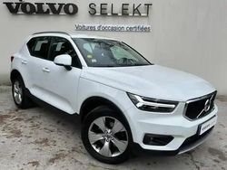 Blanc glace Utilisé 2019 Volvo XC40 Momentum SUV | 28 900 €