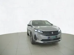 Gris Utilisé 2021 Peugeot 3008 Allure SUV | 21 990 € (Prix juste)