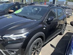 Noir Utilisé 2024 Dacia Sandero Expression Citadine | 16 799 € (Prix juste)