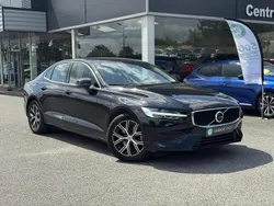Noir Utilisé 2024 Volvo S60 Core Berline | 32 690 € (Prix juste)