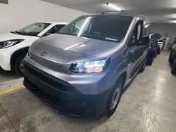 Gris Utilisé 2025 Toyota Proace City Van | 29 790 €