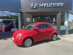 Utilisé 2023 Fiat 500e Red Citadine | 19 990 € (Prix juste)