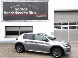 Gris Utilisé 2022 Peugeot e-208 Allure Citadine | 17 800 € (Prix juste)