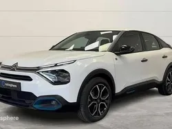 Blanc Utilisé 2022 Citroën e-C4 Feel Berline | 16 999 € (Prix juste)