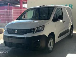 Blanc Nouvelle 2025 Peugeot Partner S Monospace | 22 999 € (Prix juste)