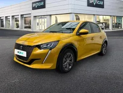 Jaune Utilisé 2021 Peugeot e-208 Allure Citadine | 14 990 € (Prix juste)