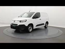 Blanc Nouvelle 2025 Fiat Doblò Connect Monospace | 20 990 € (Prix juste)