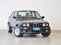 Noir Utilisé 1989 BMW 325 Efficient Dynamics Berline | 25 500 €