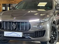 Gris métal Utilisé 2016 Maserati Levante SUV | 39 900 € (Prix cher)