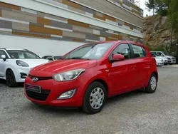 Rouge Utilisé 2013 Hyundai i20 Berline | 5 990 €