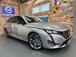 Gris Nouvelle 2024 Peugeot 308 Allure Break | 28 687 €