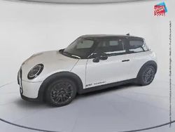 Nanuq white Utilisé 2024 Mini Cooper Classic Citadine | 29 999 € (Prix juste)