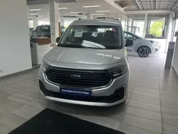 Utilisé 2024 Ford Tourneo Connect Titanium Monospace | 38 990 € (Prix cher)