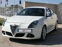 Blanc Utilisé 2012 Alfa Romeo Giulietta Distinctive Citadine | 4 690 €