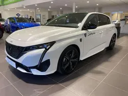 Blanc Utilisé 2022 Peugeot 308 GT Berline | 24 990 € (Prix juste)