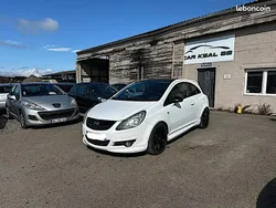 Blanc Utilisé 2008 Opel Corsa Edition Citadine | 3 999 € (Prix juste)