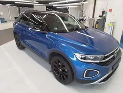Bleu Utilisé 2024 VW T-Roc Style SUV | 35 887 € (Prix assez cher)