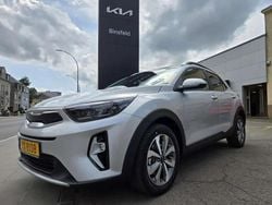 Gris Utilisé 2025 Kia Stonic Style SUV | 22 553 € (Prix juste)