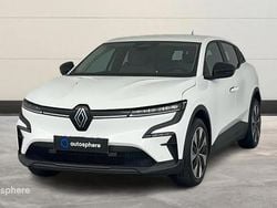 Blanc Utilisé 2022 Renault Mégane Evolution SUV | 22 799 € (Prix juste)